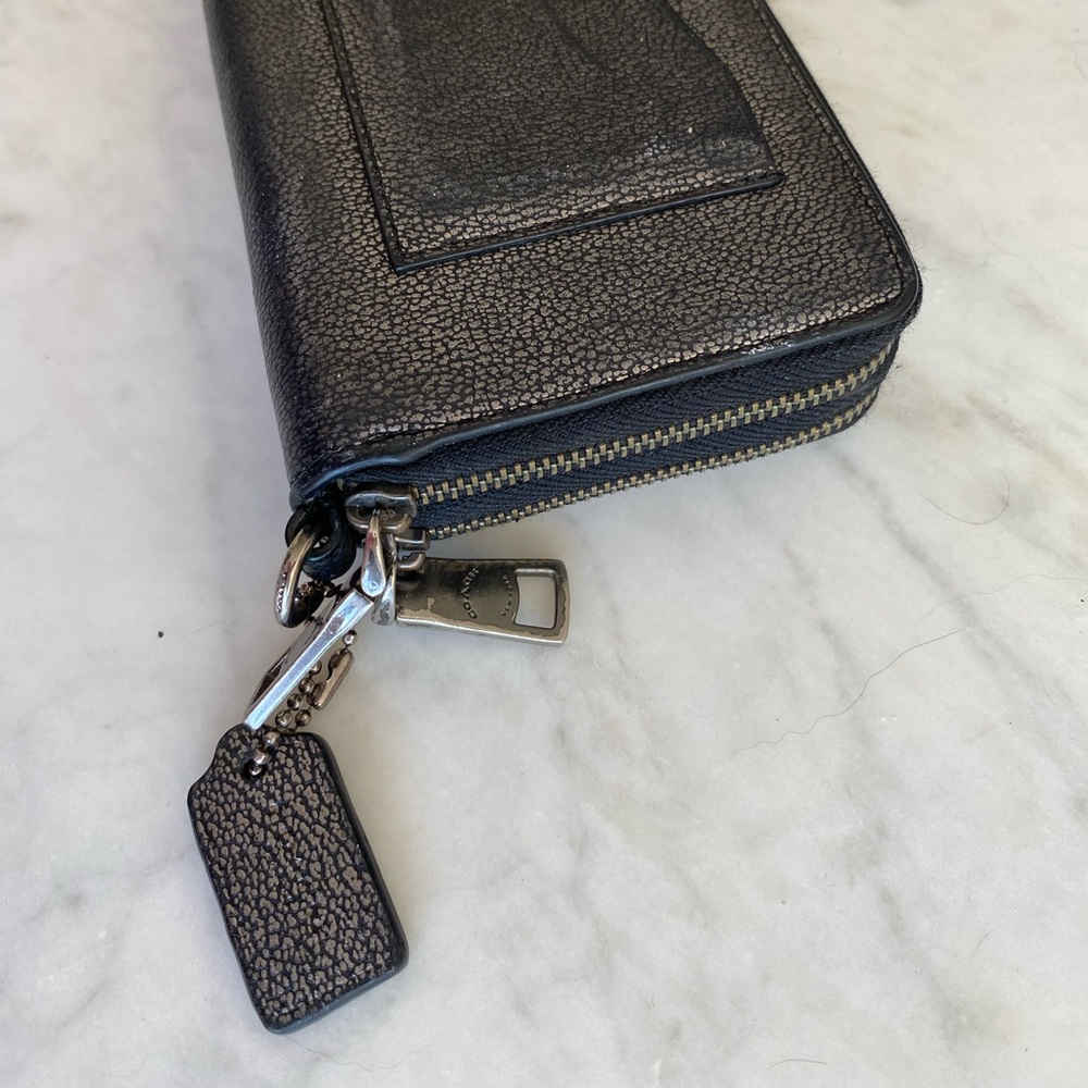 Authentic Coach wallet - Picture 7 of 8
